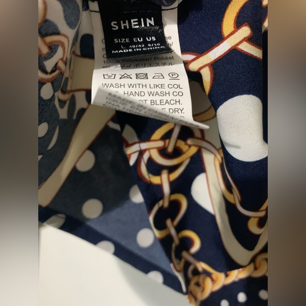 SHEIN Navy and Gold Chain Print Blouse - Picture 4 of 4